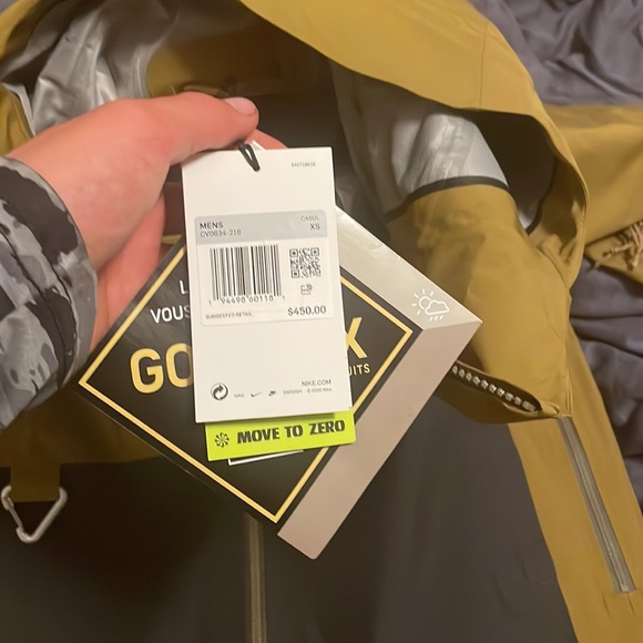 Nike ACG Misery Ridge Jacket - Picture 2 of 8
